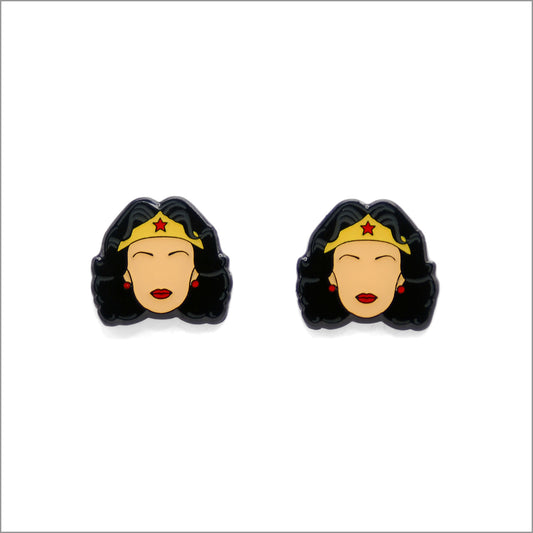  Wonder Woman Earrings, Front side